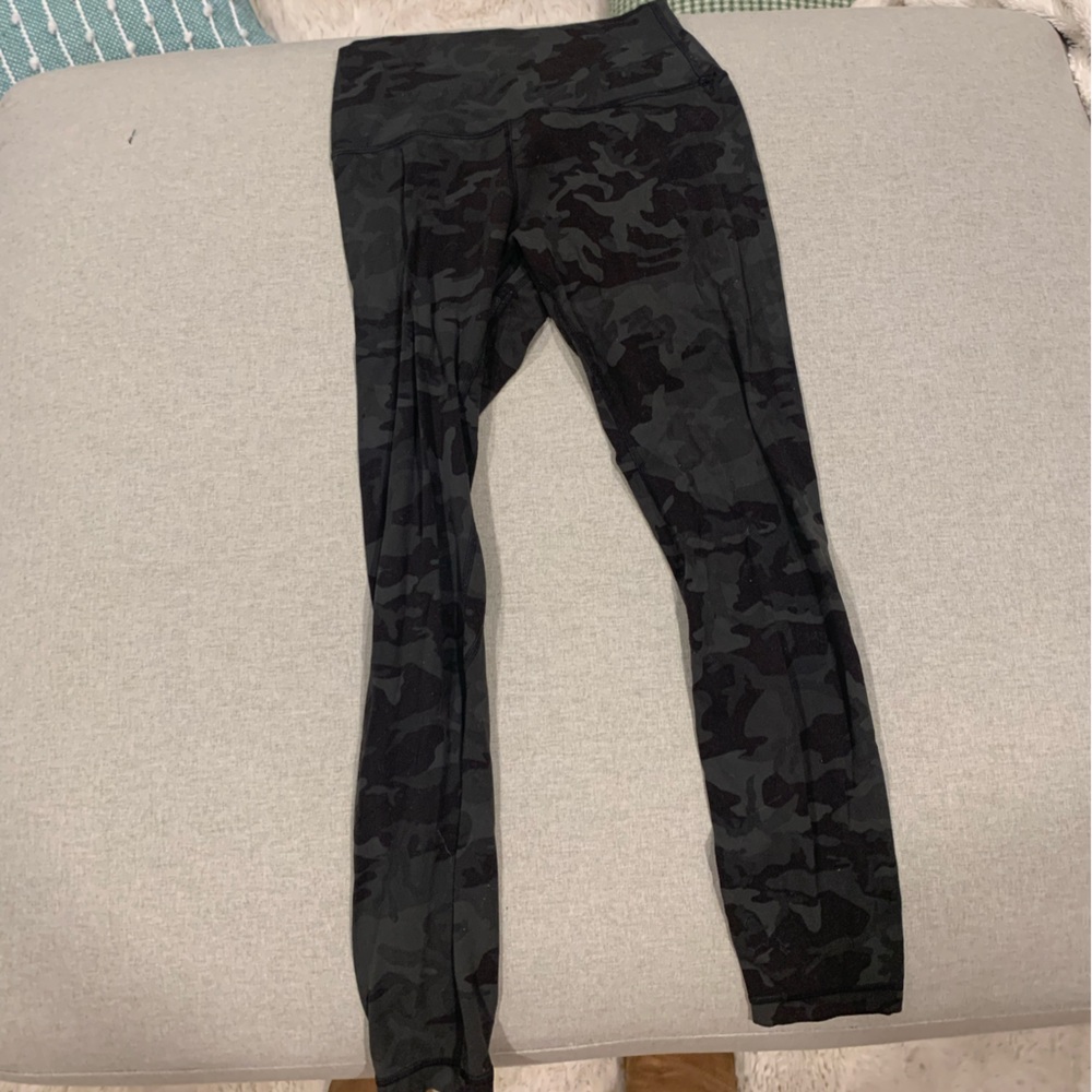 Align green camo leggings